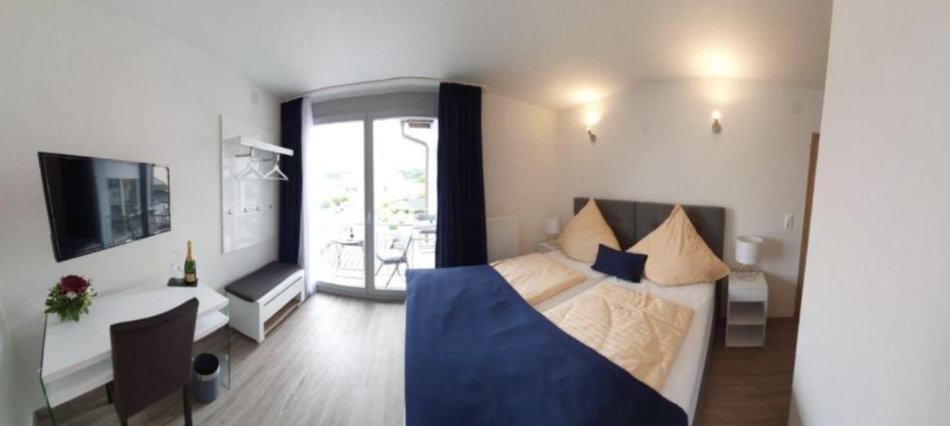 Stadt Hotel 马克特海登费尔德 外观 照片