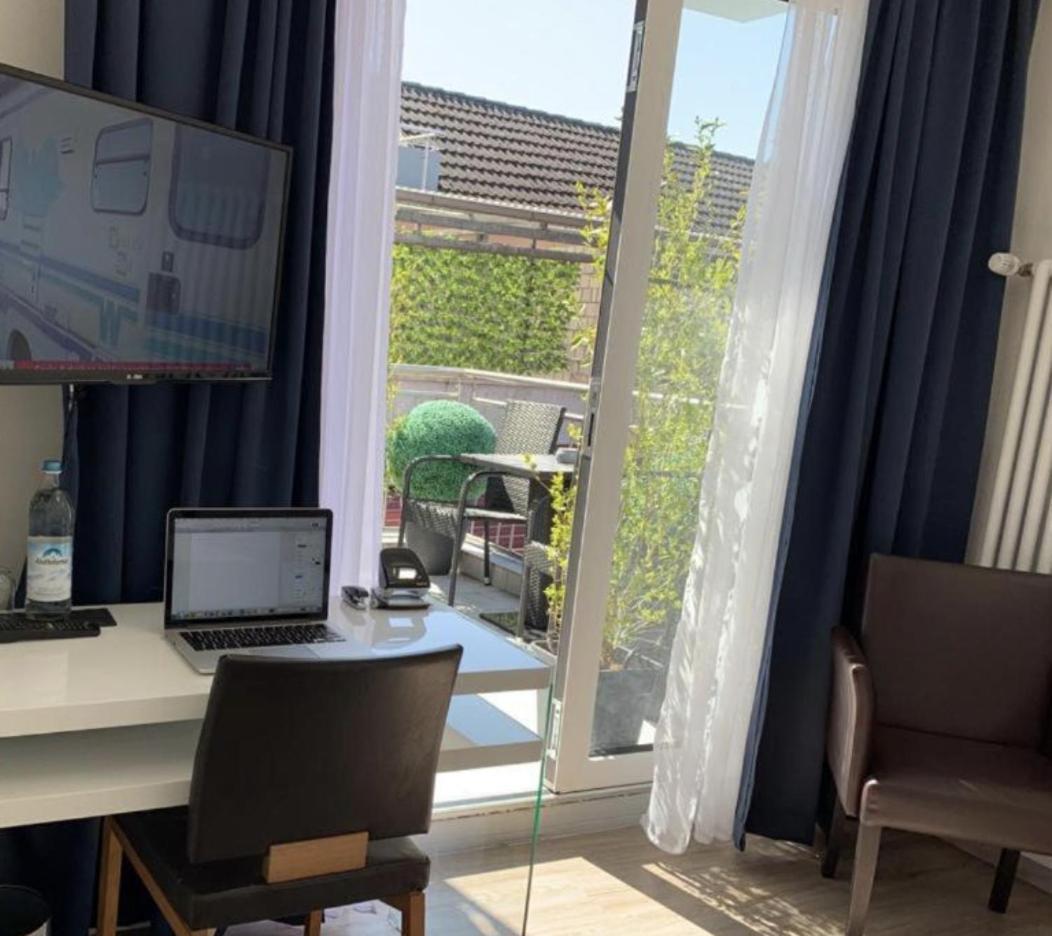 Stadt Hotel 马克特海登费尔德 外观 照片